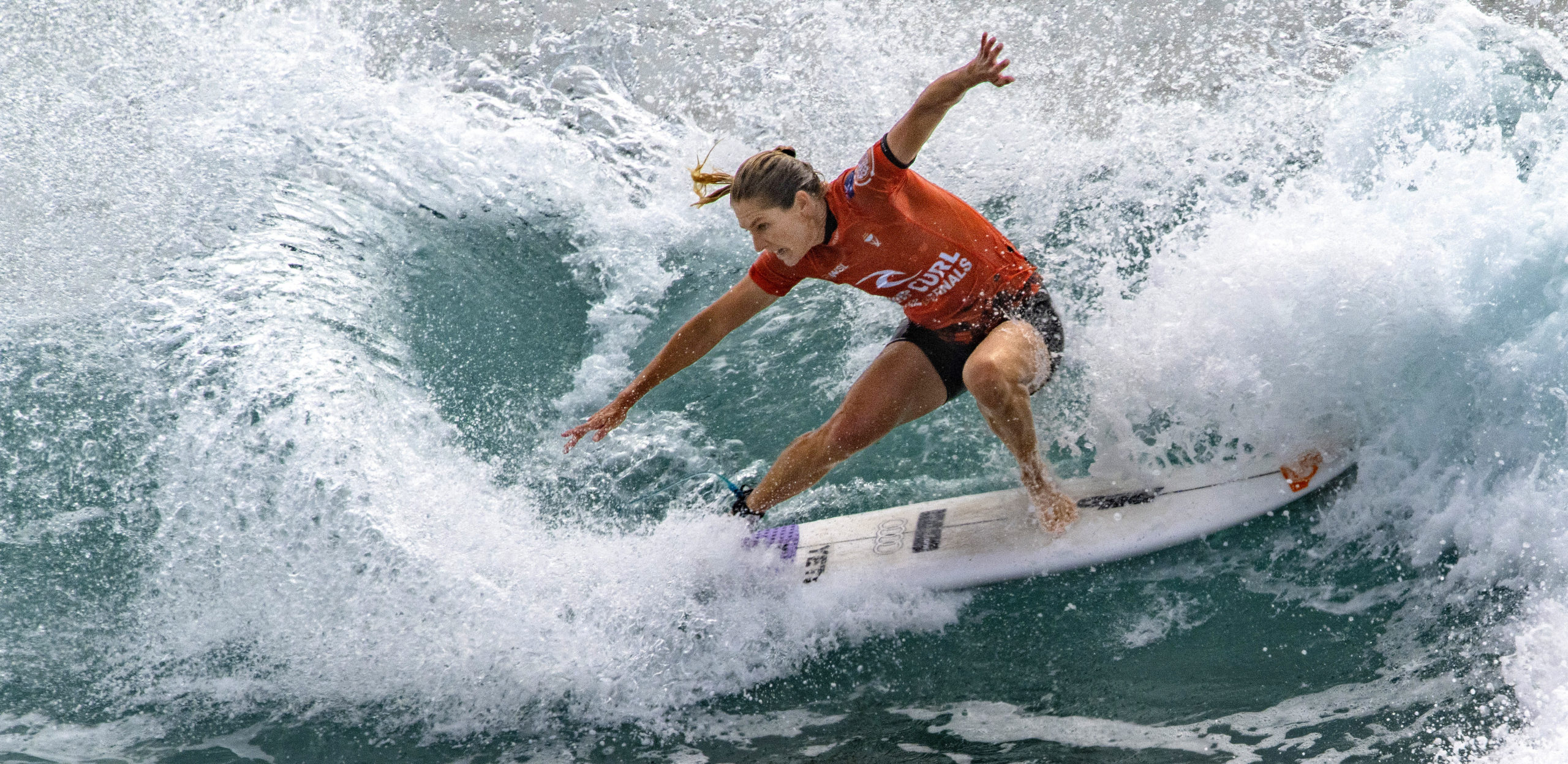 San Clemente, CA - September 08: Stephanie Gilmore of Australia surfs during the final at the Rip Curl WSL Finals against Carissa Moore of Hawaii, at Lower Trestles at San Onofre State Park in San Clemente on Thursday, September 8, 2022. Gilmore won her eighth world championship. (Photo by Mark Rightmire/MediaNews Group/Orange County Register via Getty Images)